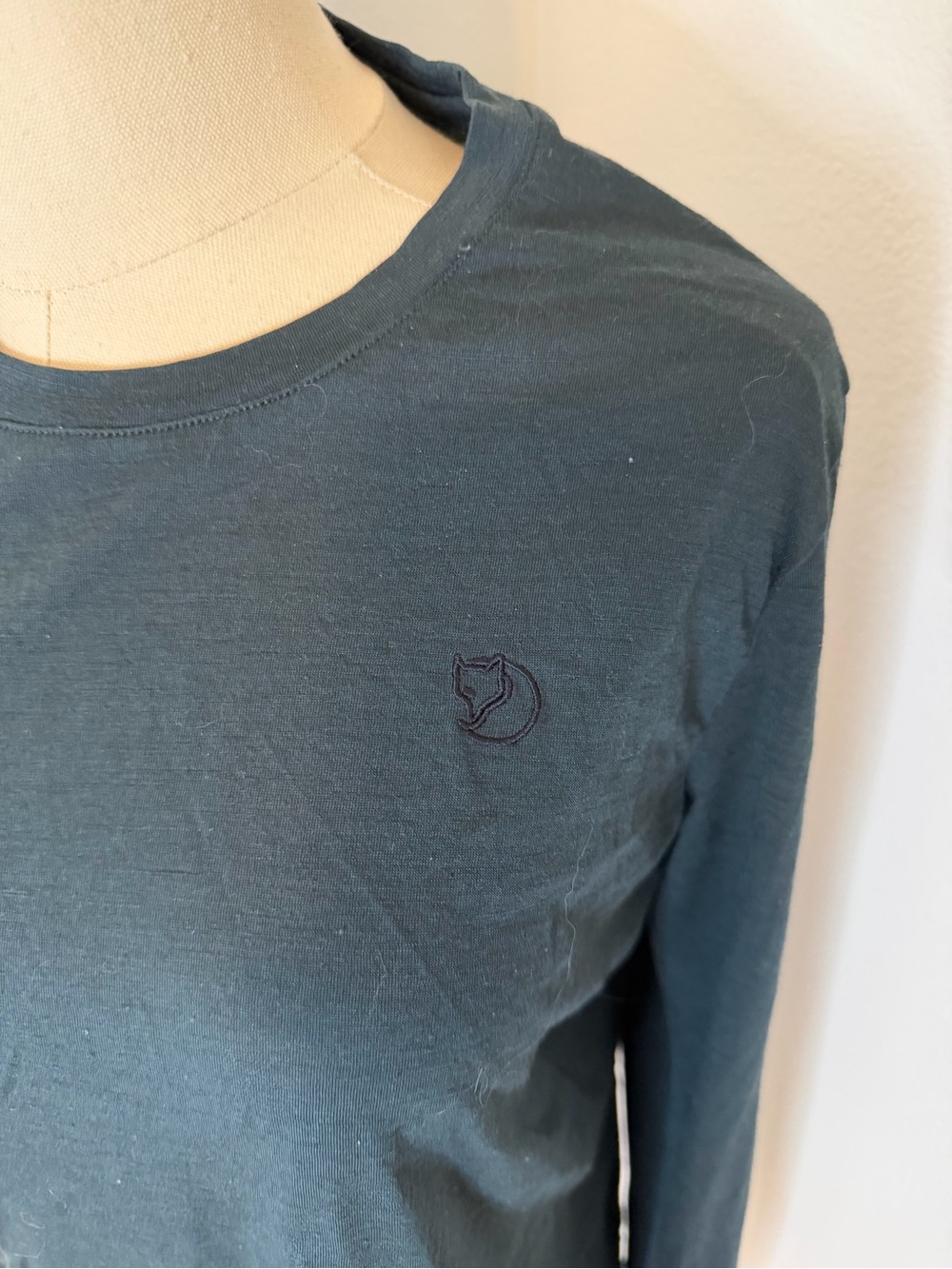 Fjallraven Deep Teal 100% Wool Long Sleeve Shirt Women’s Medium - Picture 2 of 6
